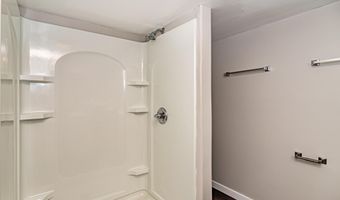 228 Hilltop Rd, Ames, IA 50014