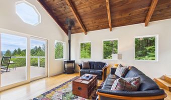 7090 Fickle Hill Rd, Arcata, CA 95521