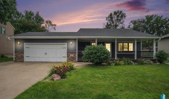 1601 E Keystone Dr, Brandon, SD 57005