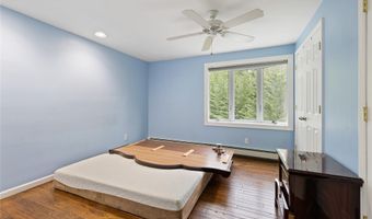 249 Cherry Ln, Airmont, NY 10901