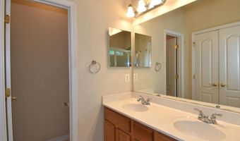7810 LOCUST LEAF Ln, Alexandria, VA 22315