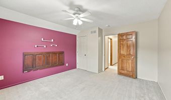 220 Yukon Pass, Auburn, IN 46706