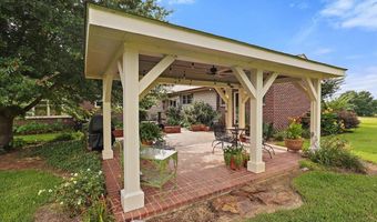 499 Breakwater Dr, Benton, MS 39039