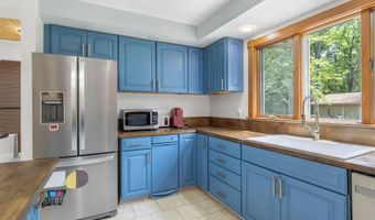 314 Wentworth Rd, Brookfield, NH 03872