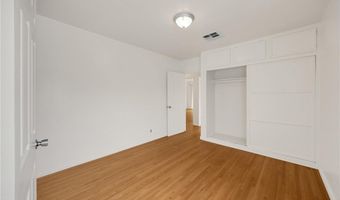 8828 Zeiler Ave, Los Angeles, CA 91331