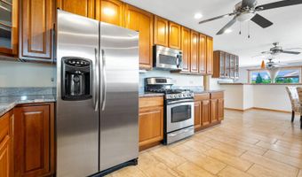 11 E Appletree Ln, Arlington Heights, IL 60004