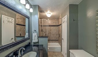 10203 Crestview Dr, Tyler, TX 75707