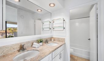 98-500 Koauka Loop 10C, Aiea, HI 96701