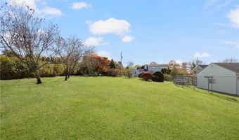 118 Wolcott Ave, Middletown, RI 02842