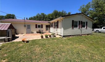 301 S High School Ave, Altamont, KS 67330