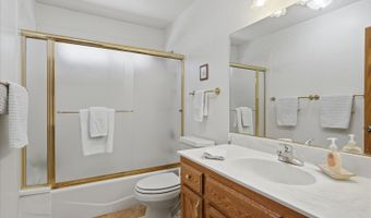 45241 Dillon Dr, Ahwahnee, CA 93601