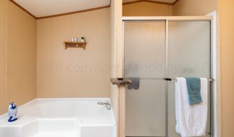 2420 E Willow Creek Dr, Amarillo, TX 79108