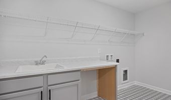 323 Queensferry Ln, Aberdeen, NC 28315