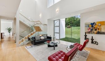 7405 HELMSDALE Rd, Bethesda, MD 20817