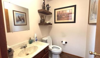 18555 Days Way Ln, Aurora, IN 47001