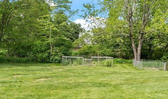 10 Tuck Farm Rd 4, Auburn, MA 01501