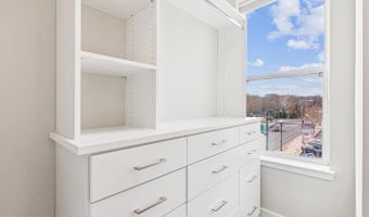 989 S BUCHANAN St #225, Arlington, VA 22204