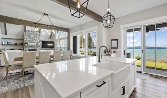 9214 Myrtle Ln, Alden, MI 49612