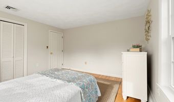 3 Penni Ln, Andover, MA 01810