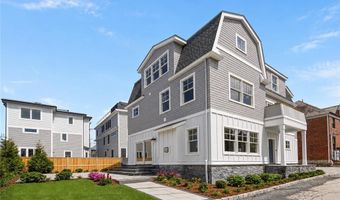 6 Sharon Ct, Newport, RI 02840