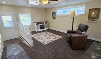 911 LINN St, Atlantic, IA 50022