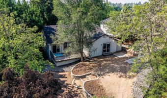 1961 NE Windy Tree Ct, Bend, OR 97701