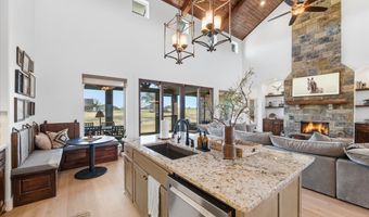 570 S Point Ct, Aledo, TX 76008