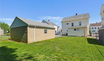 19 Elm St, Cumberland, RI 02864