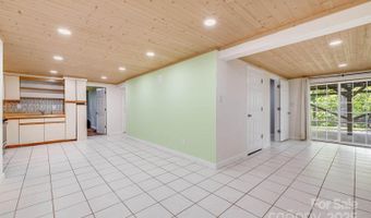 1 Glen Cove Rd, Arden, NC 28704