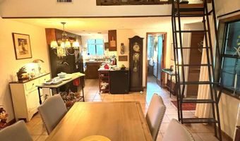 850 Gambier Dr, Alford, FL 32420