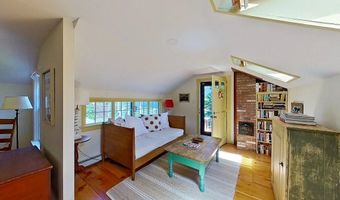 12 Sherman St, Newport, RI 02840