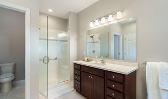 10 CHAPEL HILL Ct, Barnegat, NJ 08005