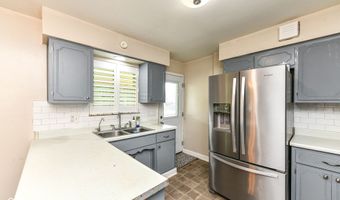 8245 Palmetto Ln, Indianapolis, IN 46217