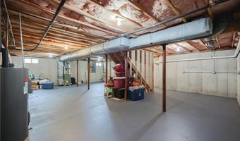 1010 Oakhill Ave, Attleboro, MA 02703
