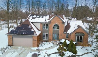 825 Brookside Dr, Ann Arbor, MI 48105