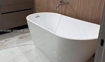 19707 Turnberry Way 20L, Aventura, FL 33180