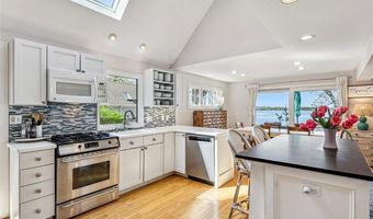 74 Acre Ave, Barrington, RI 02806
