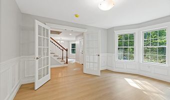 25 Lake Grove Ln, Auburn, ME 04210