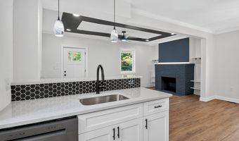 27 GLENWOOD Ave, Baltimore, MD 21228
