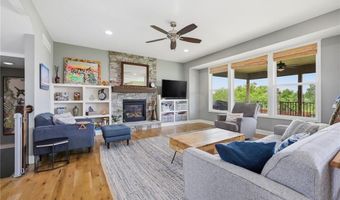 6416 N 142nd St, Basehor, KS 66007