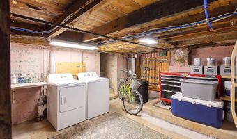 45 Compton St, Belford, NJ 07718