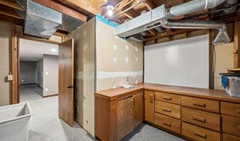 2805 NW Park Ln, Ankeny, IA 50023