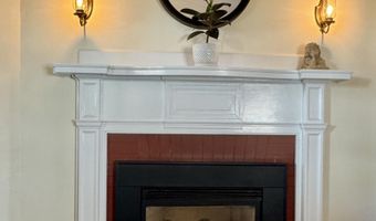104 7th St, Bangor, ME 04401