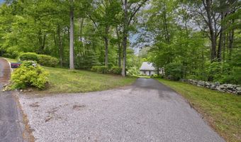 19 Oak Leaf Cir, Coventry, CT 06238