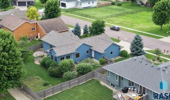 212 S Augusta Ave, Brandon, SD 57005