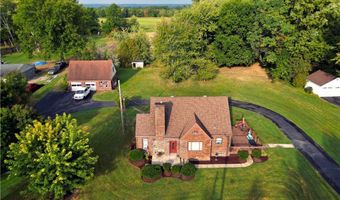 2792 S Canfield Niles Rd, Austintown, OH 44515