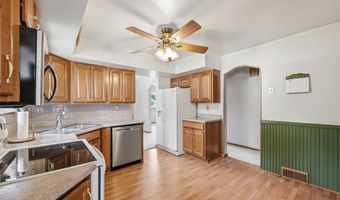 606 Golf Course Rd, Aliquippa, PA 15001