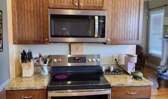 9915 Fieldcrest Dr, Apison, TN 37302