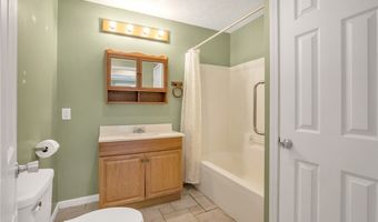 157 Flat Rock Ln, Aberdeen, NC 28315