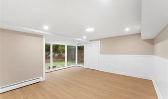 75 Walnut Rd, North Kingstown, RI 02852